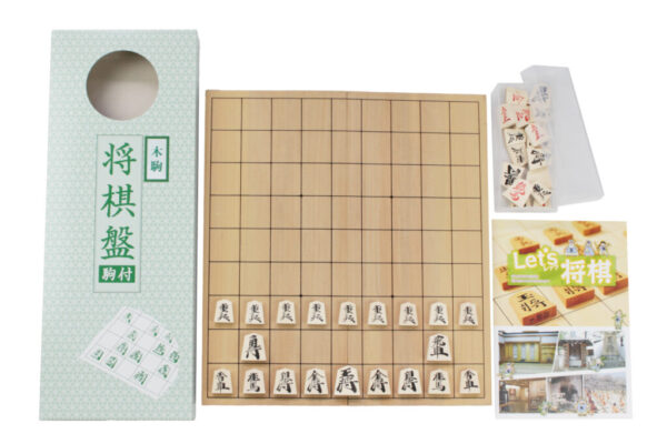 Set of foldable Shogi board and wooden pieces