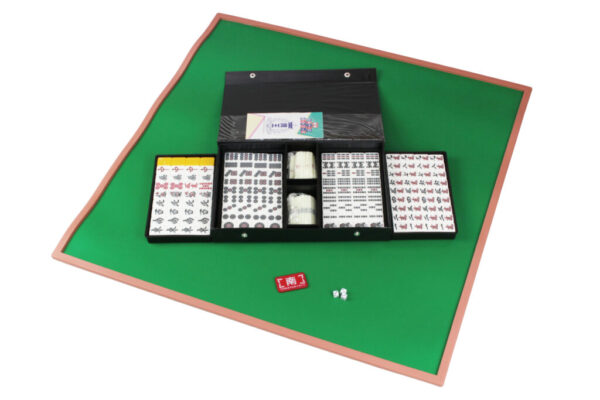 Mahjong Set “Ume” with Mahjong Mat