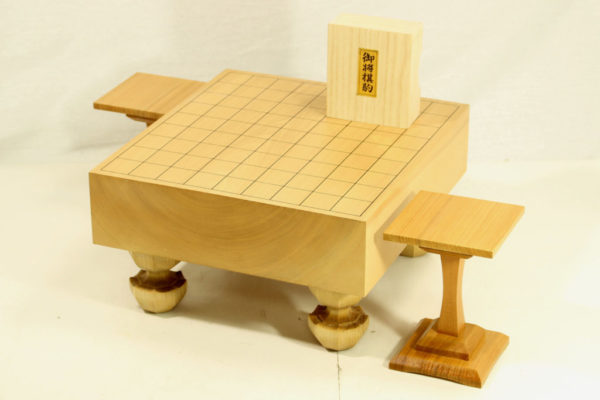 本桂将棋盤30号セット（樺上彫+駒台）